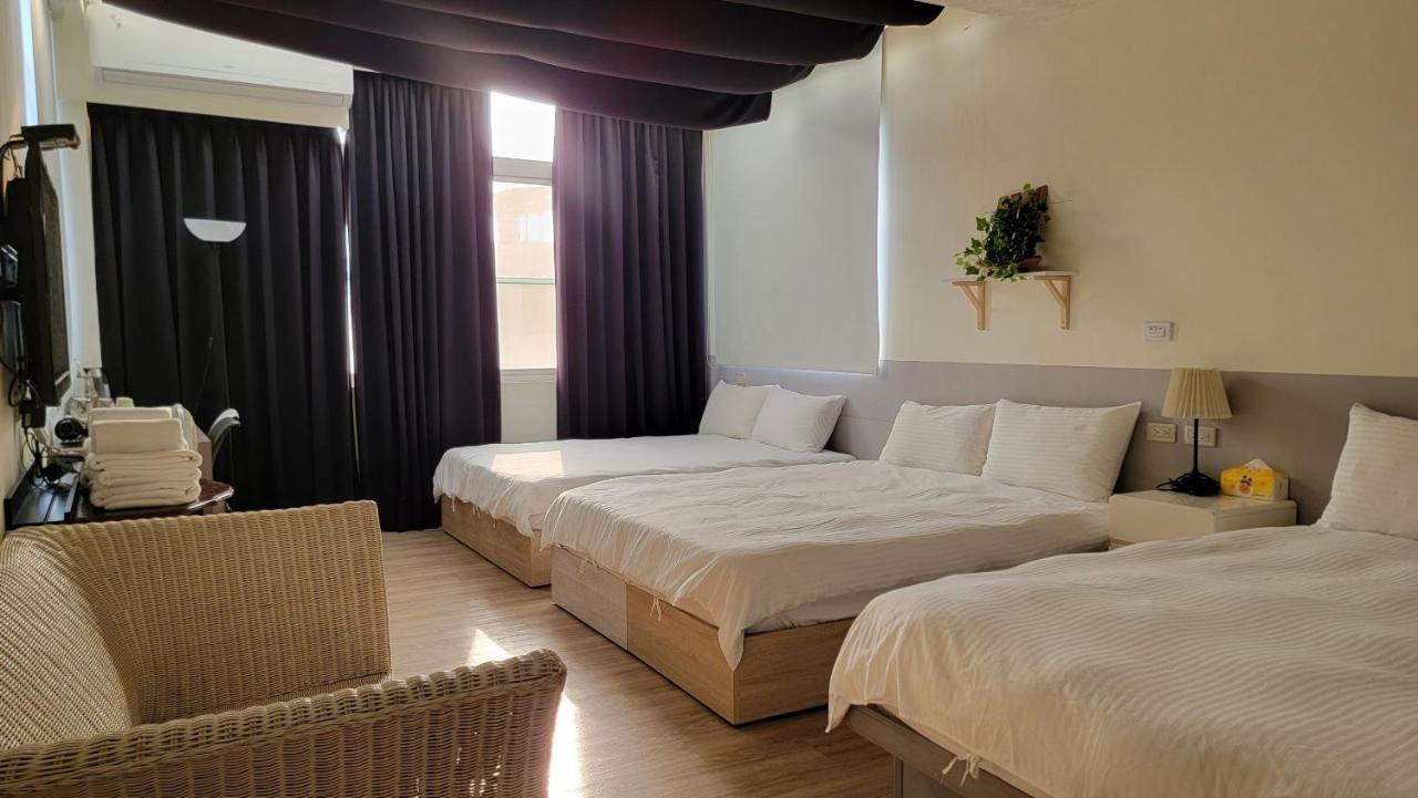 Sleepie Muti-Minsu Center Appartement Kaohsiung Buitenkant foto